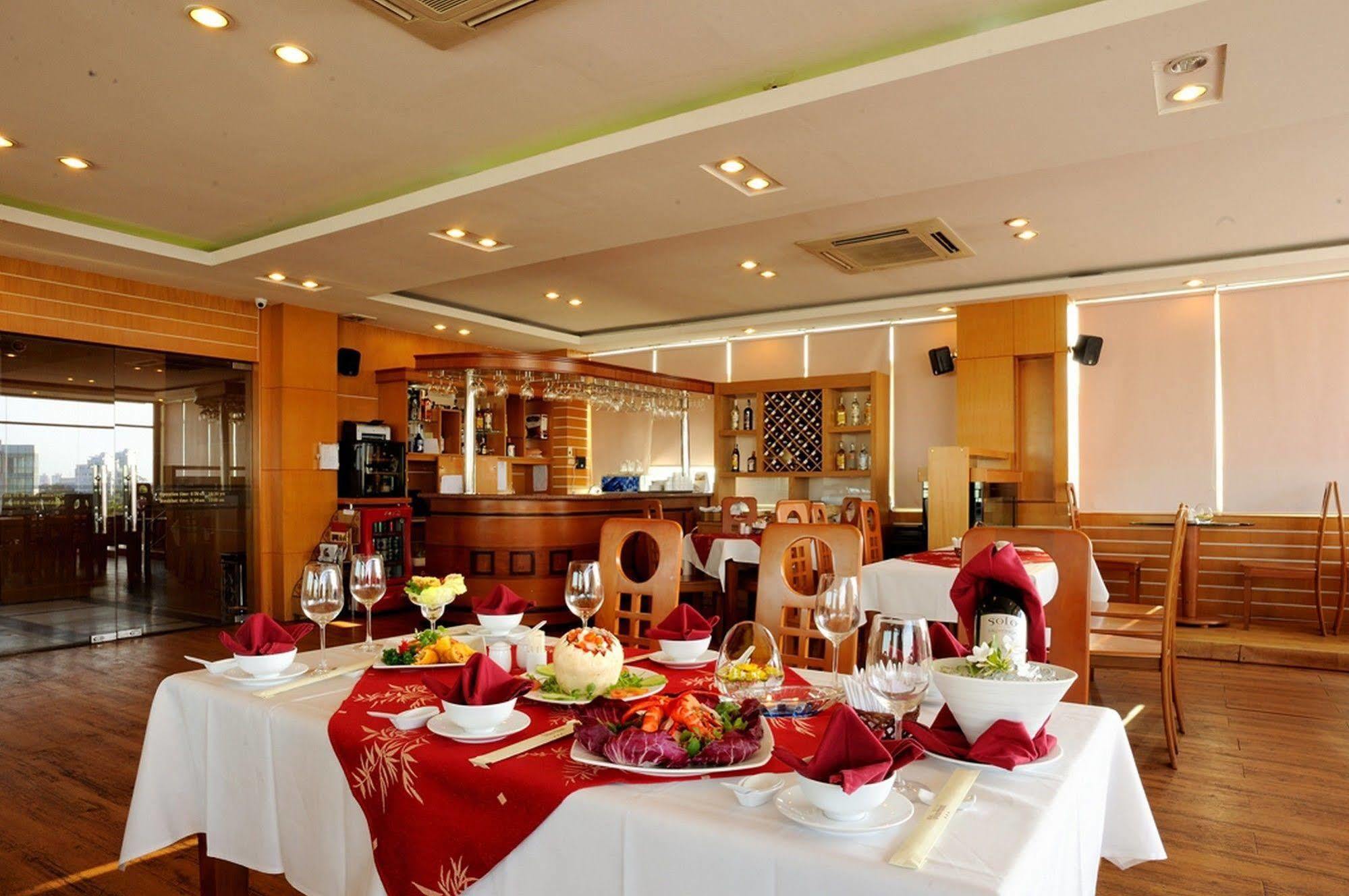 Elios Hotel Хошимін Екстер'єр фото