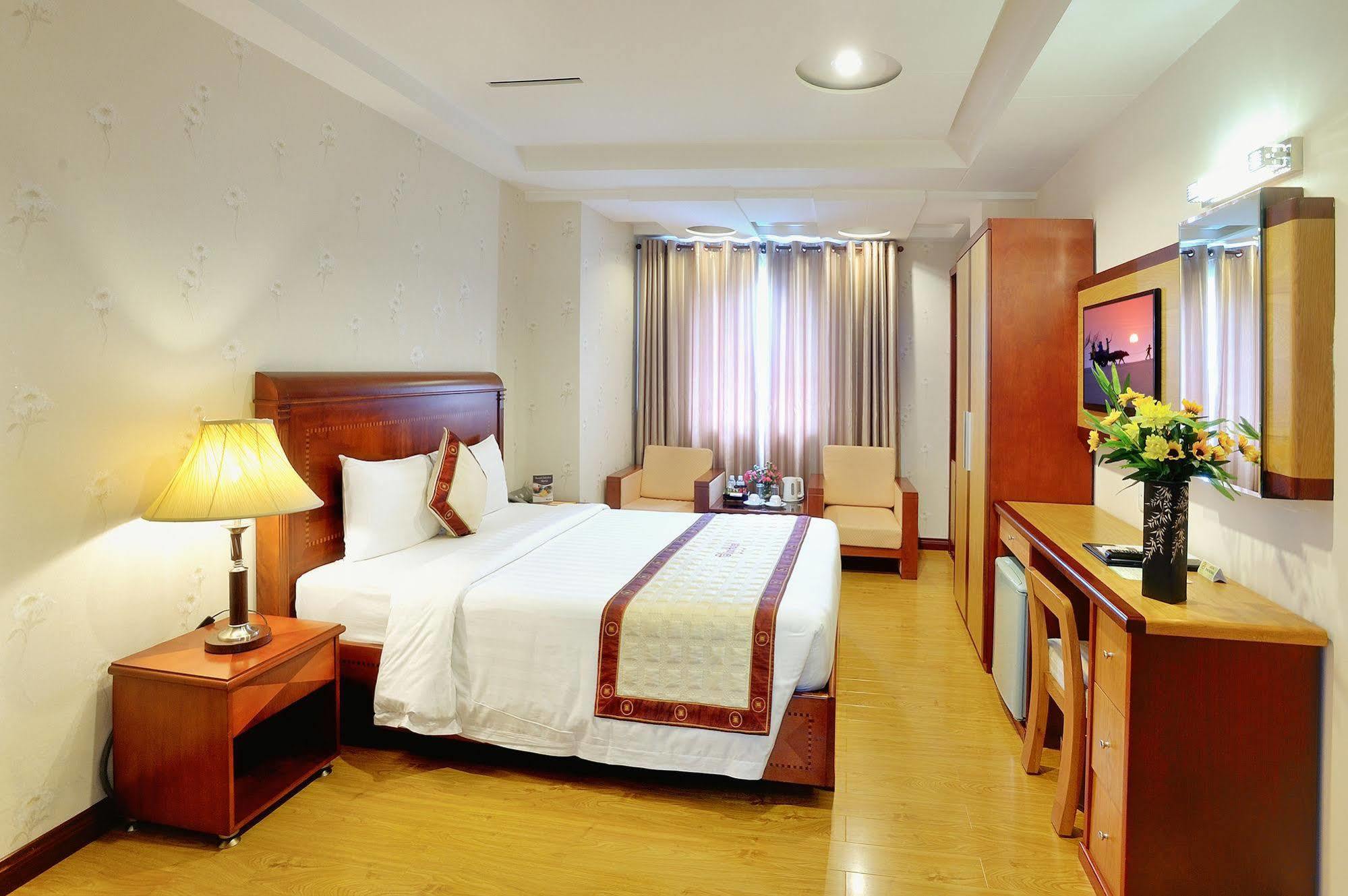 Elios Hotel Хошимін Екстер'єр фото
